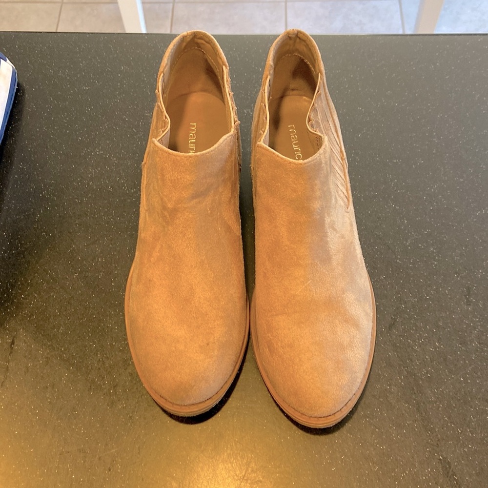 Maurice’s half boot. Women’s size 8 in tan